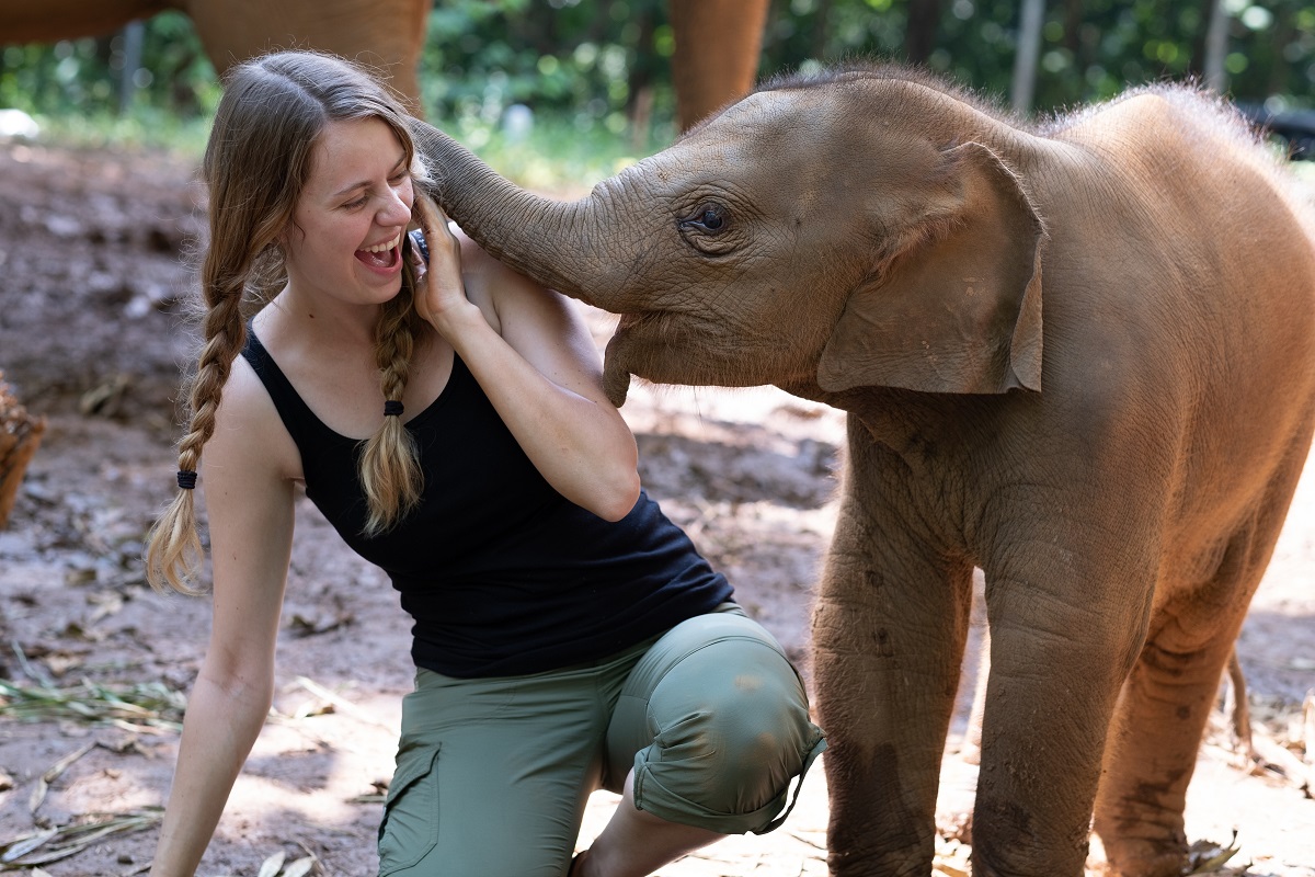 Vacations With A Difference What Is Volunteer Tourism 